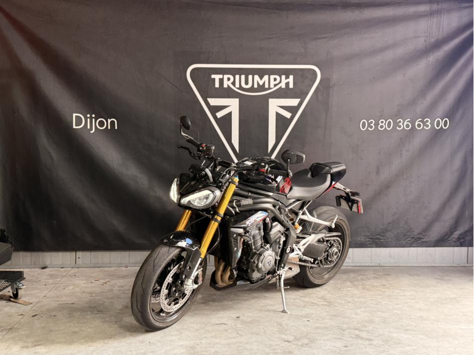TRIUMPH SPEED TRIPLE 1200 RS