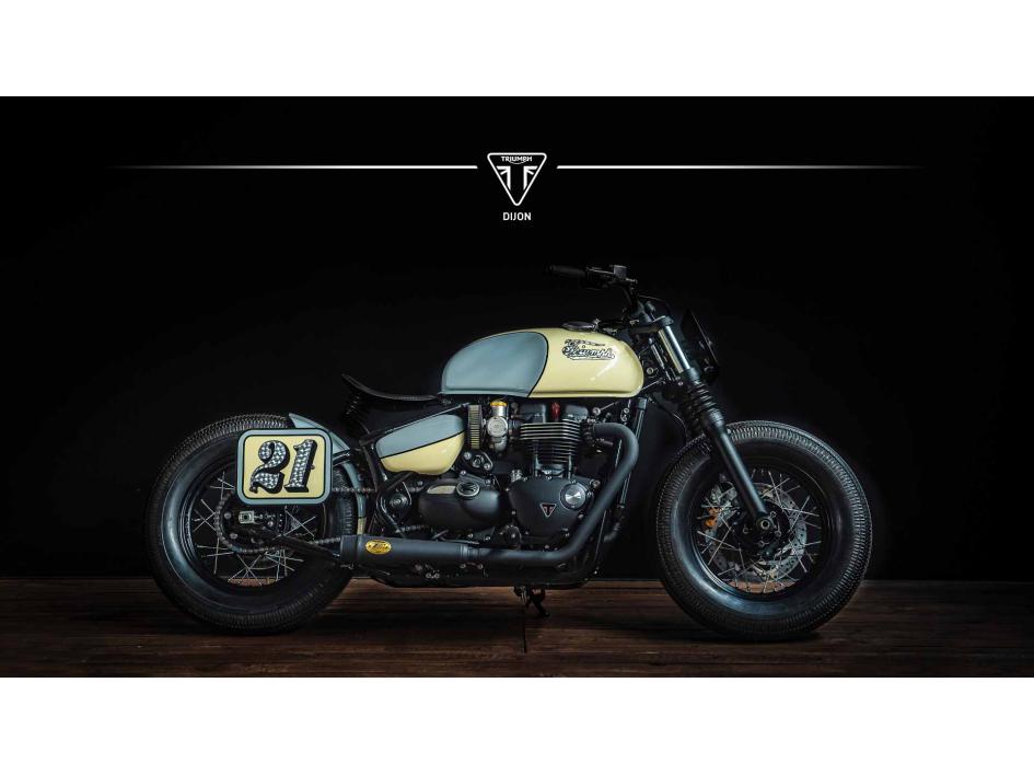 TRIUMPH Bonneville Bobber 1200 prépa UNIQUE