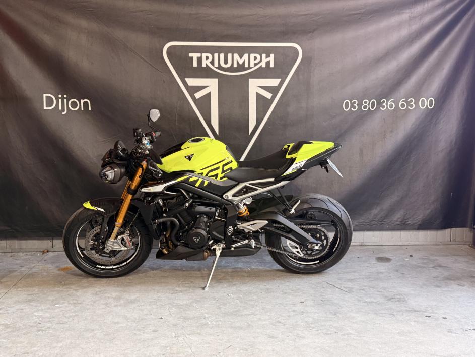 TRIUMPH STREET TRIPLE 765 RS MOTO 2 EDITION