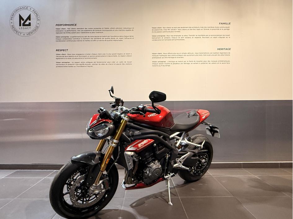 TRIUMPH SPEED TRIPLE 1200 RS